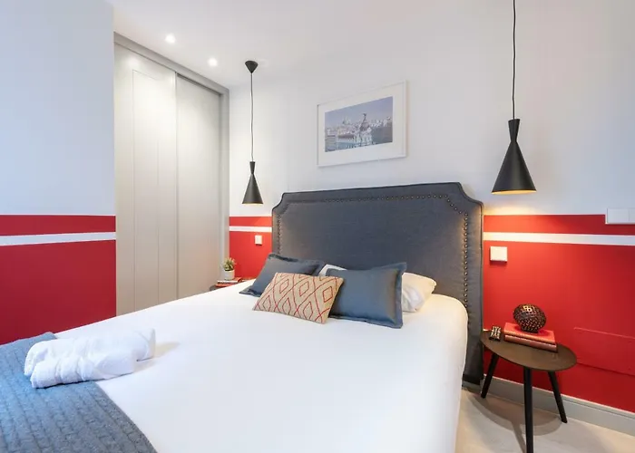 Sophisticated Brand New Flat
